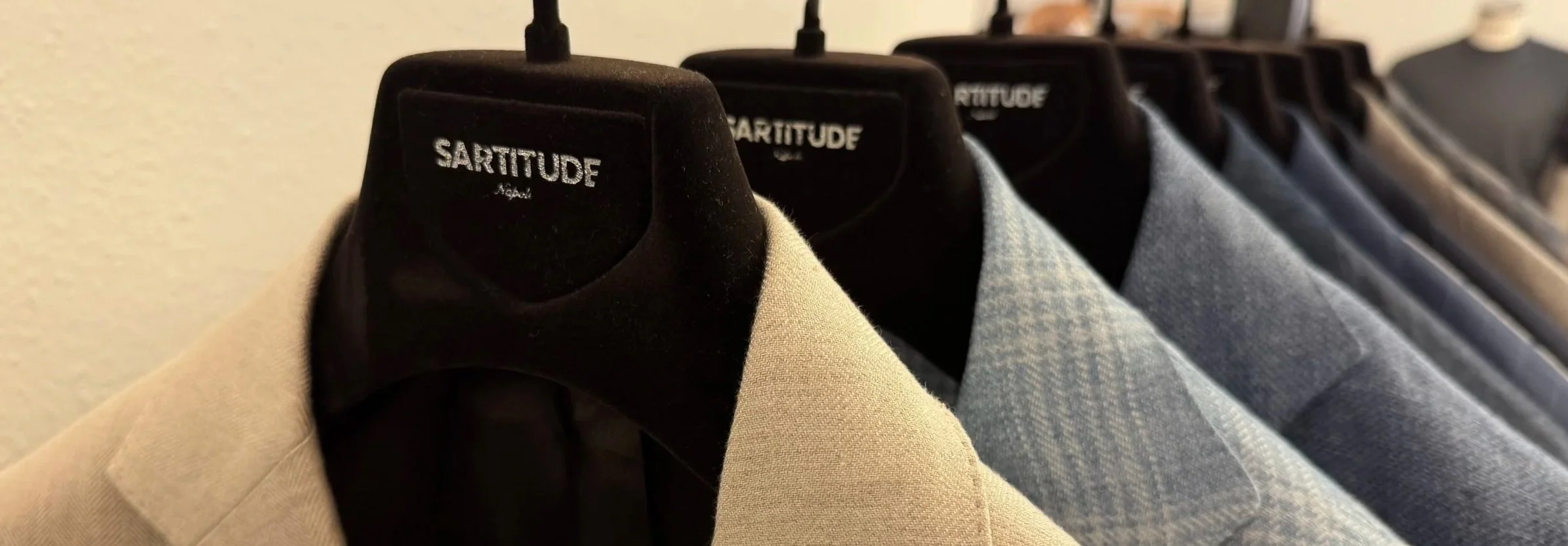 Sartitude Napoli — Borghetti & Bülow Sartitude Napoli — Borghetti & Bülow